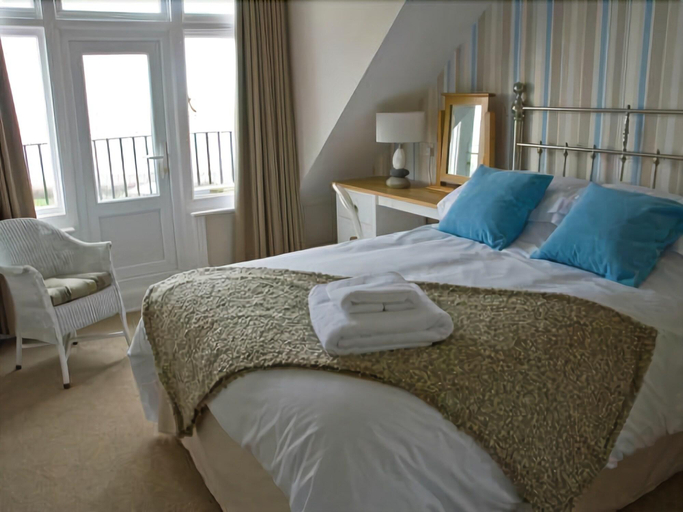 Bedroom 2, Breakers Bed and Breakfast, East Sussex