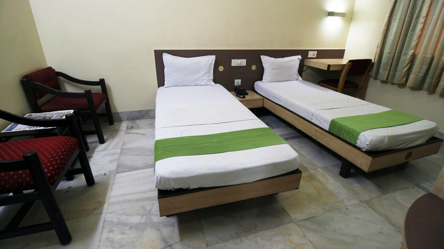 Bedroom 2, Hotel Sargam, Pune