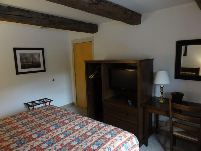 Bedroom 21
