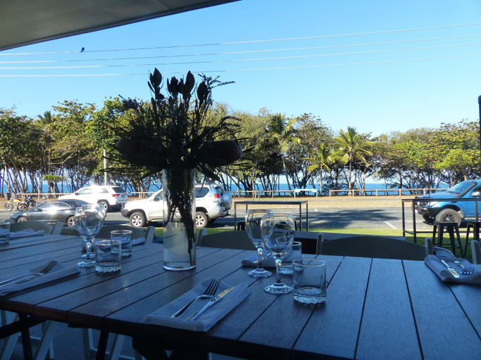 Food & Drinks 5, Mackay Seabreeze Apartments, Mackay - Pt A