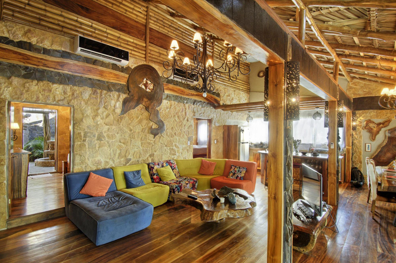 Public Area 5, Ocho Artisan Bungalows - Adults only, Santa Cruz