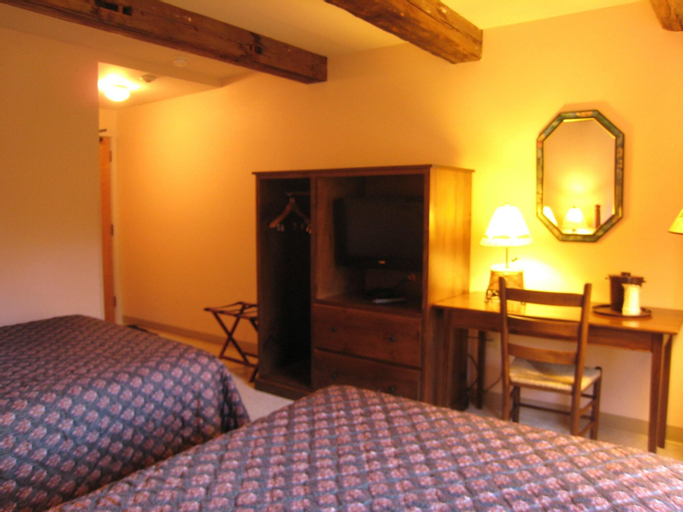 Bedroom 25