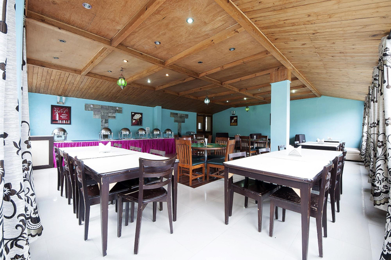 Food & Drinks, The Ayali Fernhill Resort, Chail, Solan