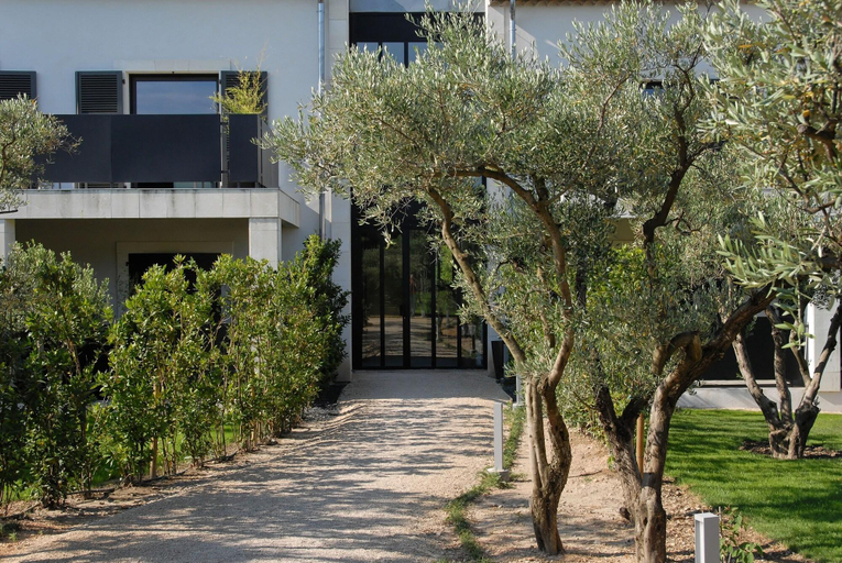 Exterior & Views 2, Hôtel b design & Spa, Bouches-du-Rhône