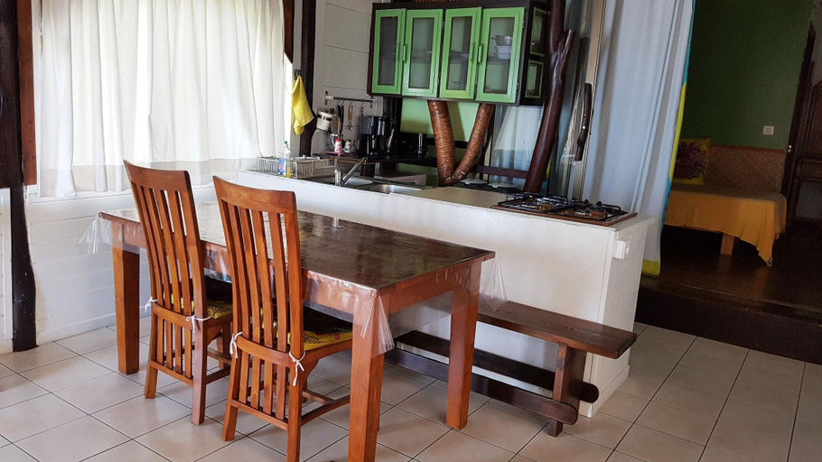 Bedroom 3, Linareva Moorea Beach Resort