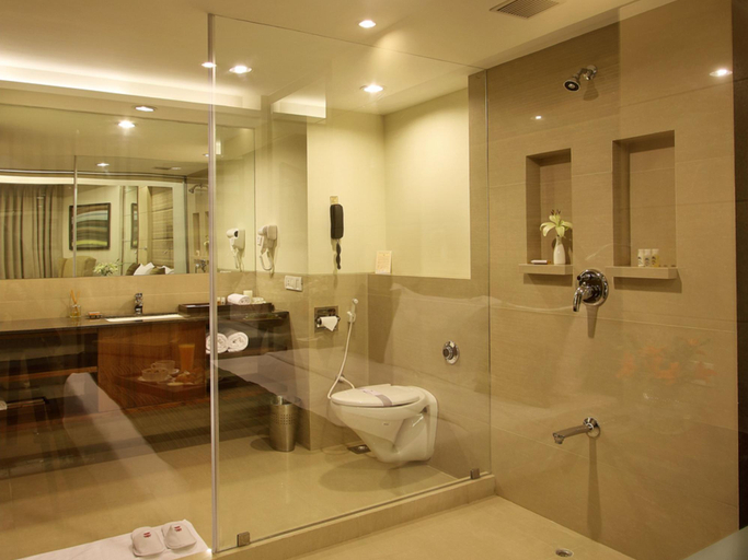 Bathroom 3, Express Residency Hotel, Vadodara