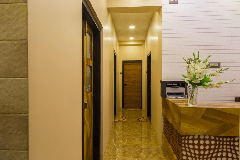 Public Area 3, Hotel Tourister, Mumbai City