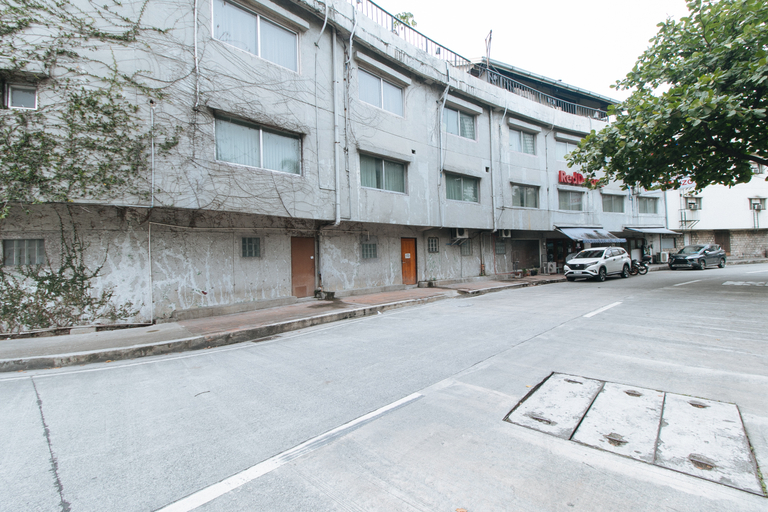 Exterior & Views 2, RedDoorz Premium @ Arzo Hotel Manila, Manila City