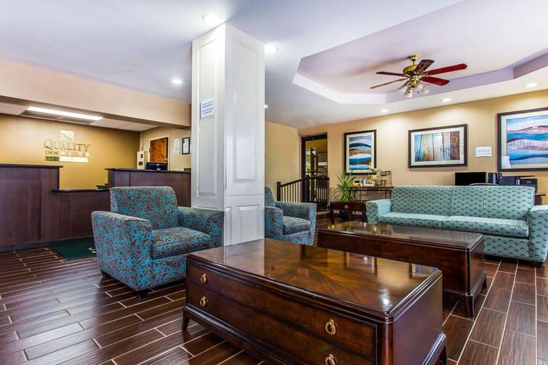 Public Area 2, Quality Inn & Suites Orangeburg, Orangeburg