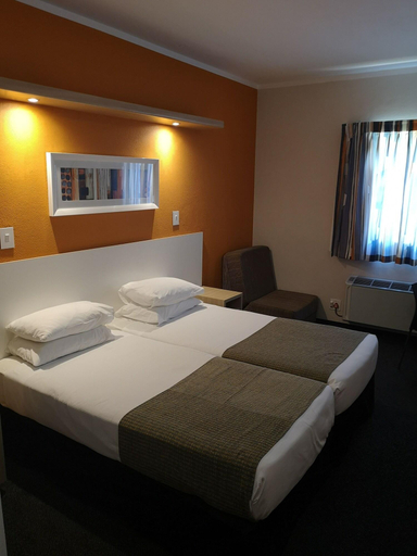 Bedroom 3, Road Lodge Rustenburg, Bojanala