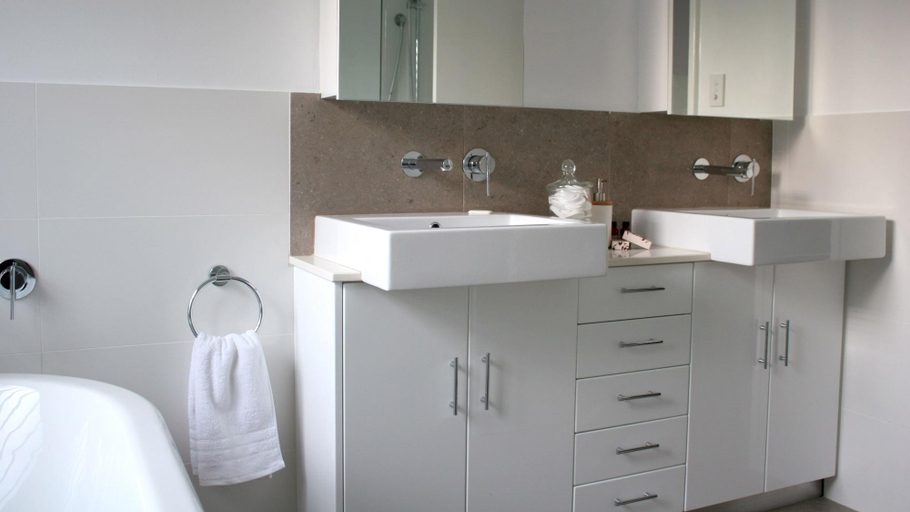 Bathroom 5, Haven On The Park, Perth