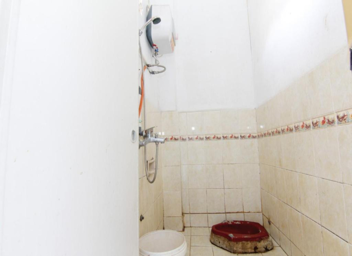 Bathroom 6