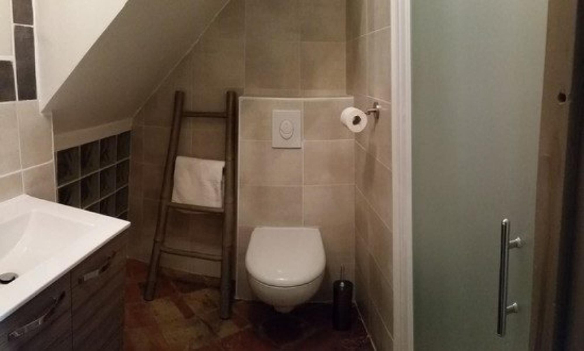 Bathroom 5, La Tour du Terroir, Pyrénées-Orientales