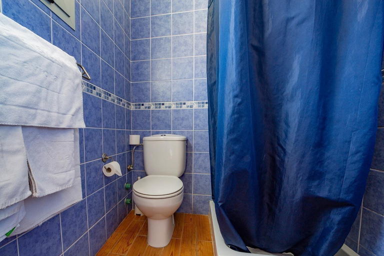 Bathroom 4, Pensión La Gaviota, Santa Cruz de Tenerife