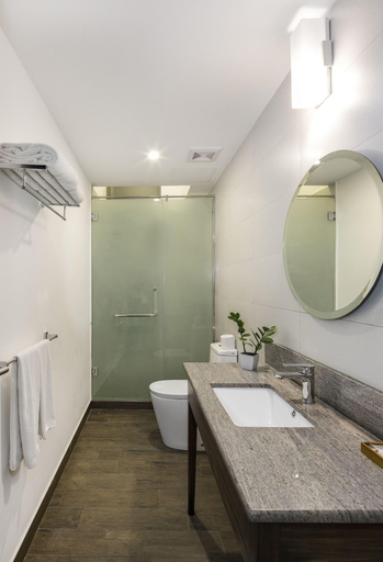Bathroom 5, KAI Hikkaduwa, Hikkaduwa