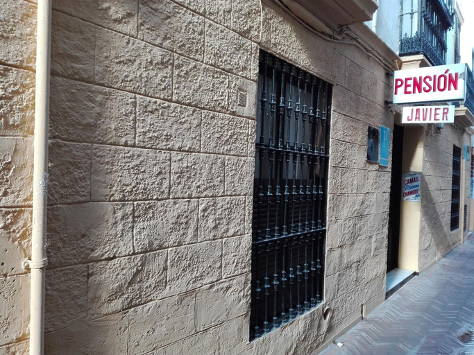 Public Area 2, Pensión Javier, Sevilla