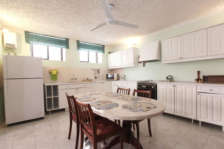 Food & Drinks, Satori Gozo Centre