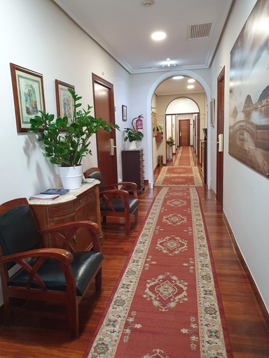 Public Area 2, Pension Alameda, Guipúzcoa