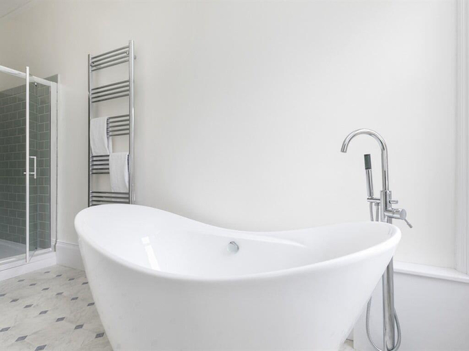 Bathroom 4, Mount Ephraim Gardens Guest Rooms, Kent