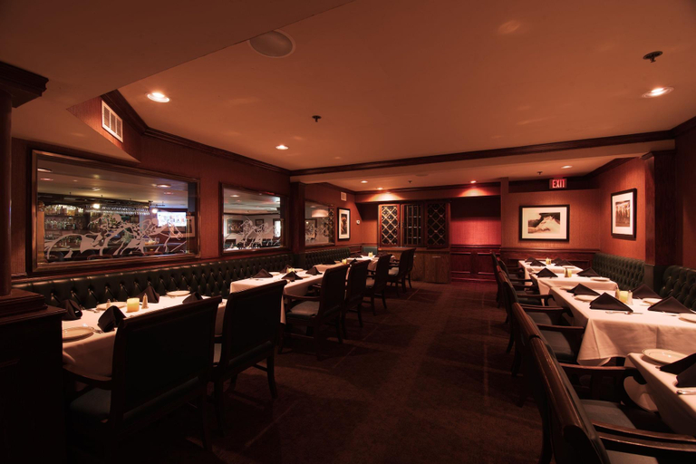 Food & Drinks 5, Winners Circle Resort, a VRI resort, San Diego