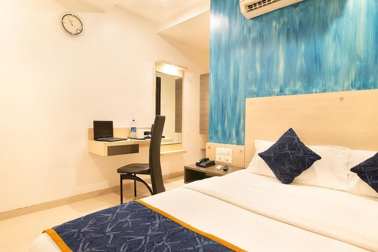Bedroom 3, Hotel Sheetal Plaza, Surat