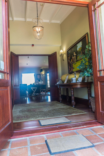 Public Area 2, Gowrie Farm Golf Lodge, Umgungundlovu