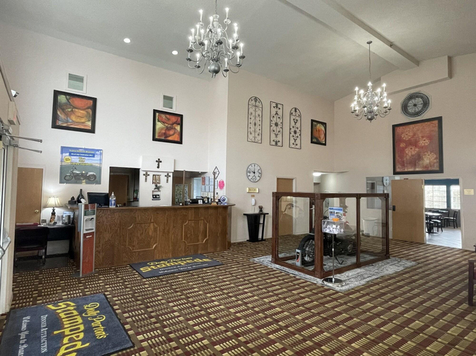 Public Area 2, Scenic Hills Inn, Taney