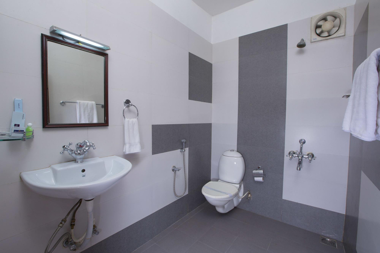 Bathroom 4, Spice Country Resort, Idukki
