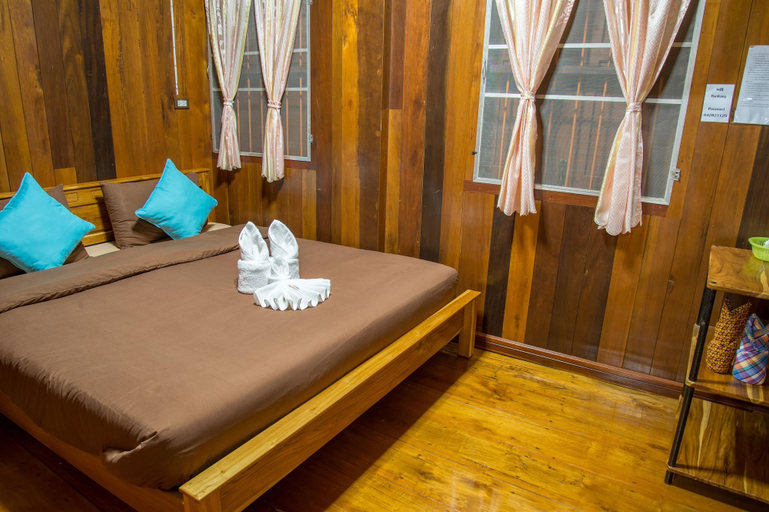 Bedroom 3, Bankong Rimkhong, Chiang Khan