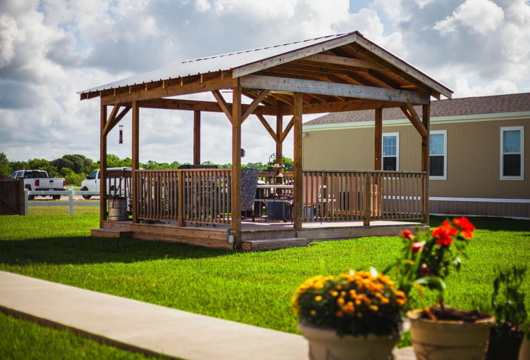 Exterior & Views 2, Freeport Extended Stay Studios, Brazoria