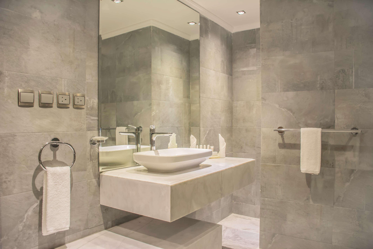Bathroom 5, Radisson Blu Resort, Al Khobar Half Moon Bay