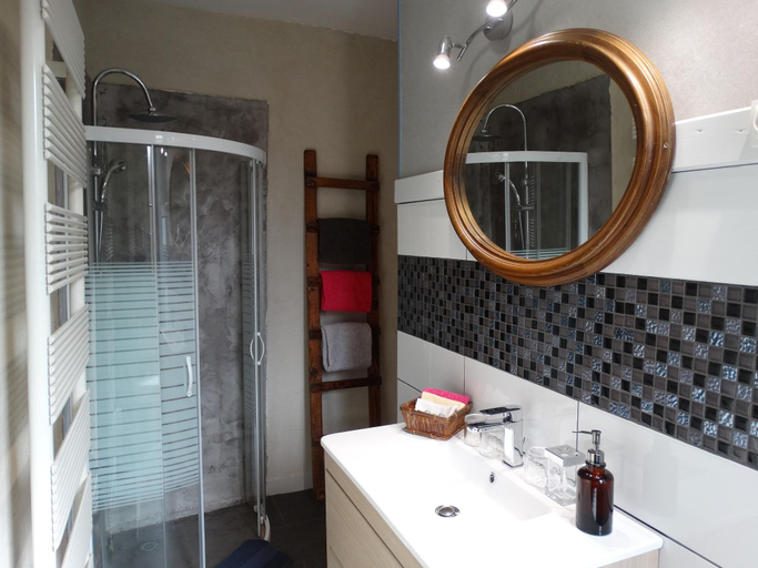 Bathroom 4, B&B Girolles les Forges, Yonne