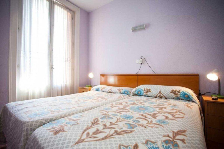 Bedroom 3, Casa de huéspedes asturiana, Madrid