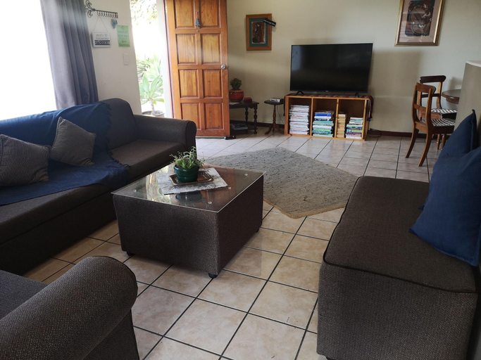 Public Area 4, Mackenzies Accommodation, Buffalo City