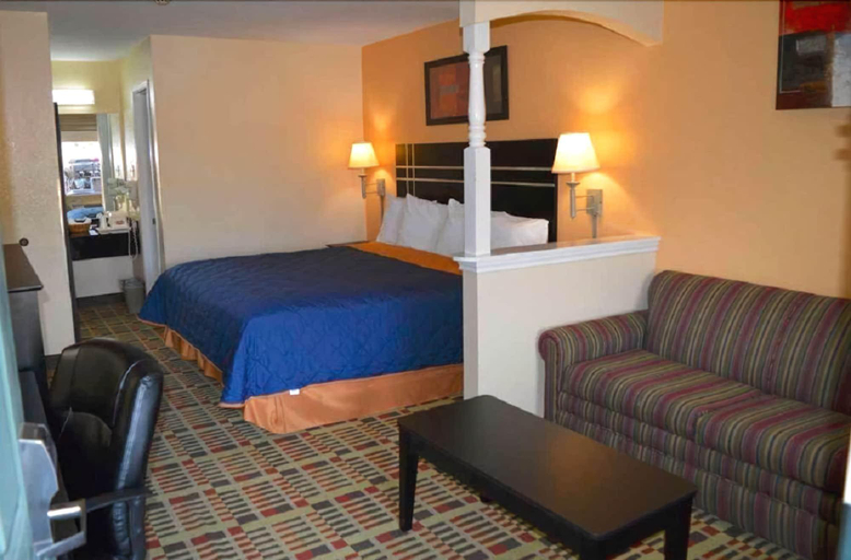 Bedroom 3, Countryside Inn, Wharton