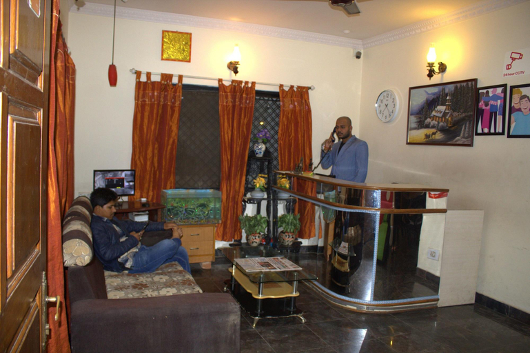 Public Area, Nachis BnB, Bangalore