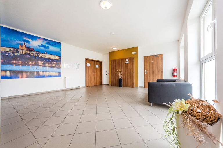 Public Area 3, Nad Kralovnou Hotel & Restaurant, Praha 16