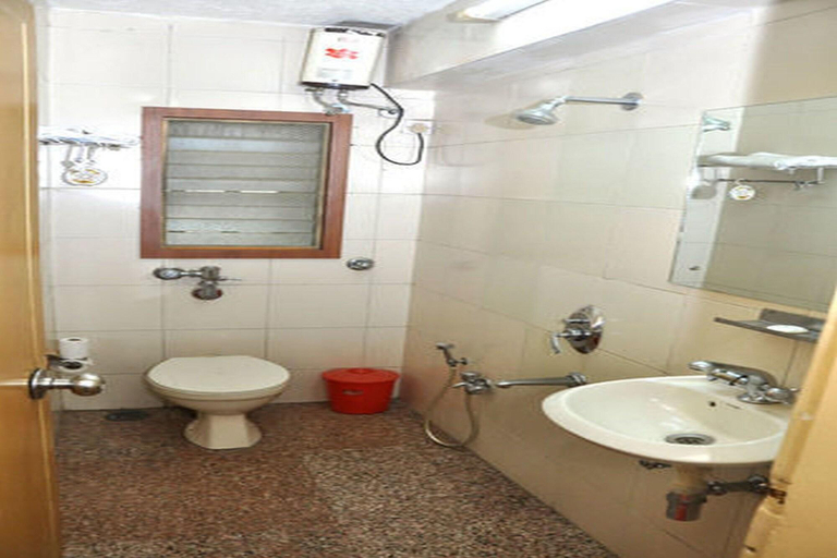 Bathroom 4, Hotel The Moneta, Pune
