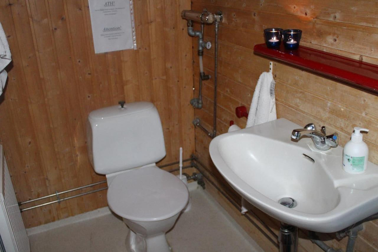 Bathroom, Hraunborgir Holiday Homes, Grímsnes- og Grafningshreppur