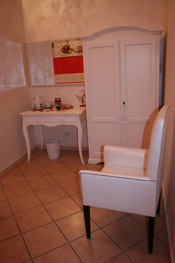 Bathroom 5, Crystal Rhome Guest House, Roma