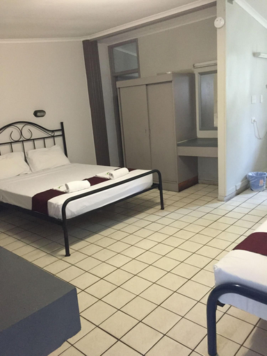 Bedroom 3, Capricornia Motel, Fannie Bay