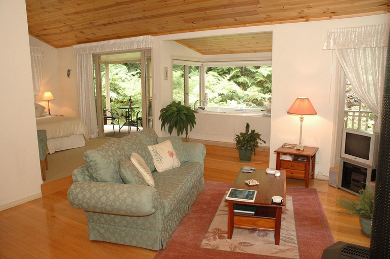 Public Area 3, Myers Creek Cascades Luxury Cottages, Yarra Ranges - North