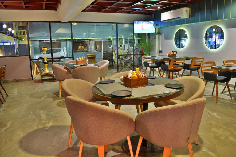 Food & Drinks 5, Bagatel, North Goa