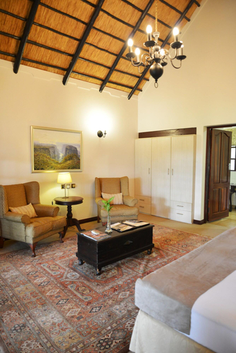 Public Area 2, Ursula's Homestead, Hwange