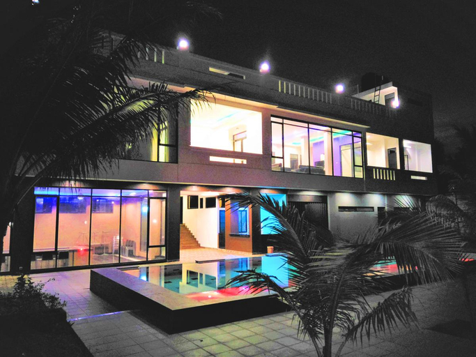 Mandabelle Villas Tanjung Lesung Room Type - 3-Bedroom Red Villa Mandabelle Villas Tanjung Lesung Room Type - 3-Bedroom Red Villa