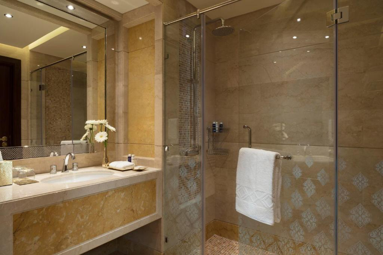 Bathroom 5, Al Najada Doha Hotel Apartments by Oaks, Doha