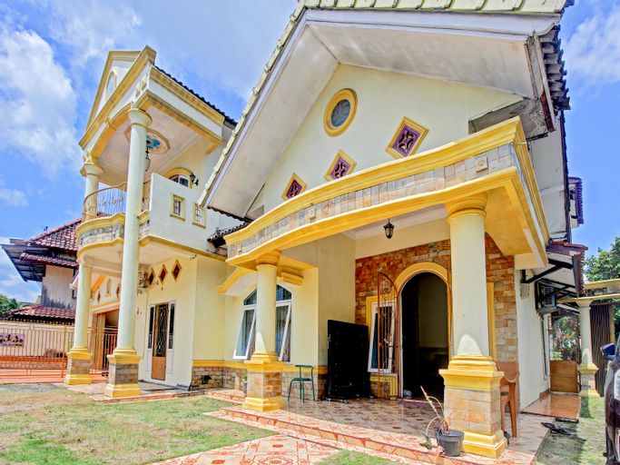 OYO 90307 Fj Alfaeyza Kost, Prabumulih