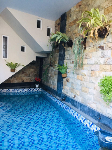 Sport & Beauty 1, Villa Ganesha, Kusuma Pesanggrahan Bromo 20, Batu, Malang