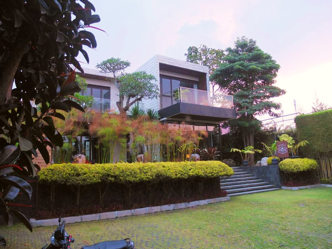 Exterior & Views 3, D'green Villa, Bandung