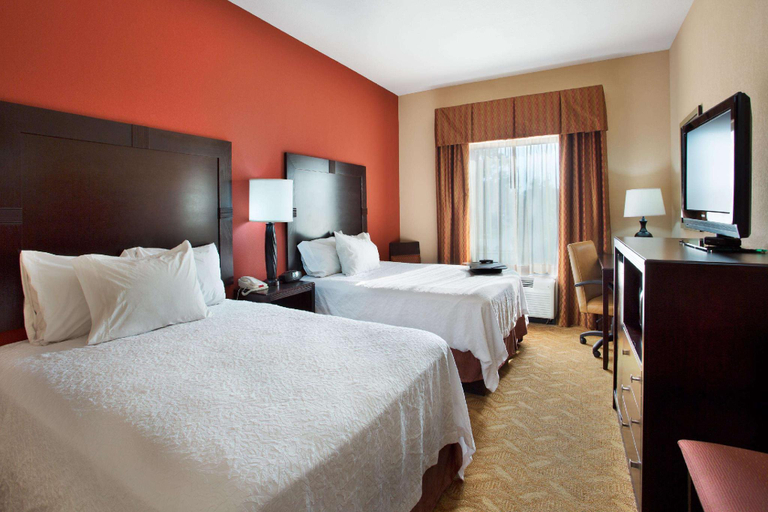 Bedroom 3, Hampton Inn & Suites Laurel, Jones